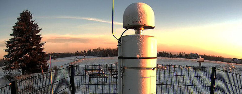 SAPOS-Referenzstation in Zinnwald