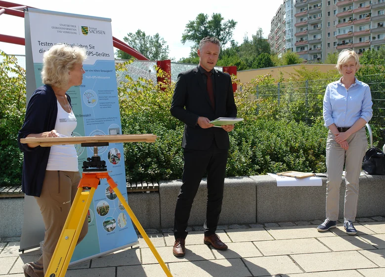 Outdoorstand zum Testen des GPS-Geräts