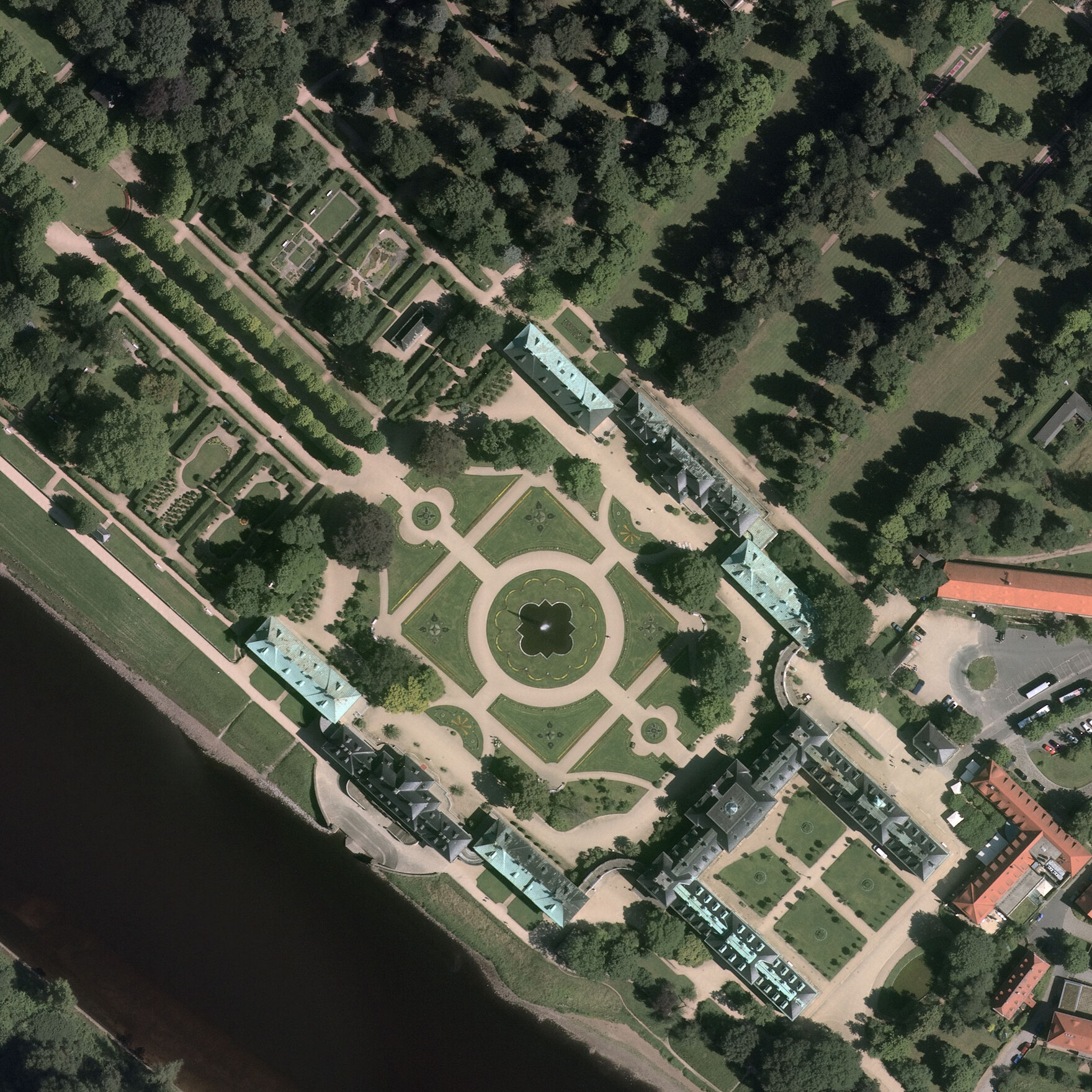 Schloss & Park Pillnitz