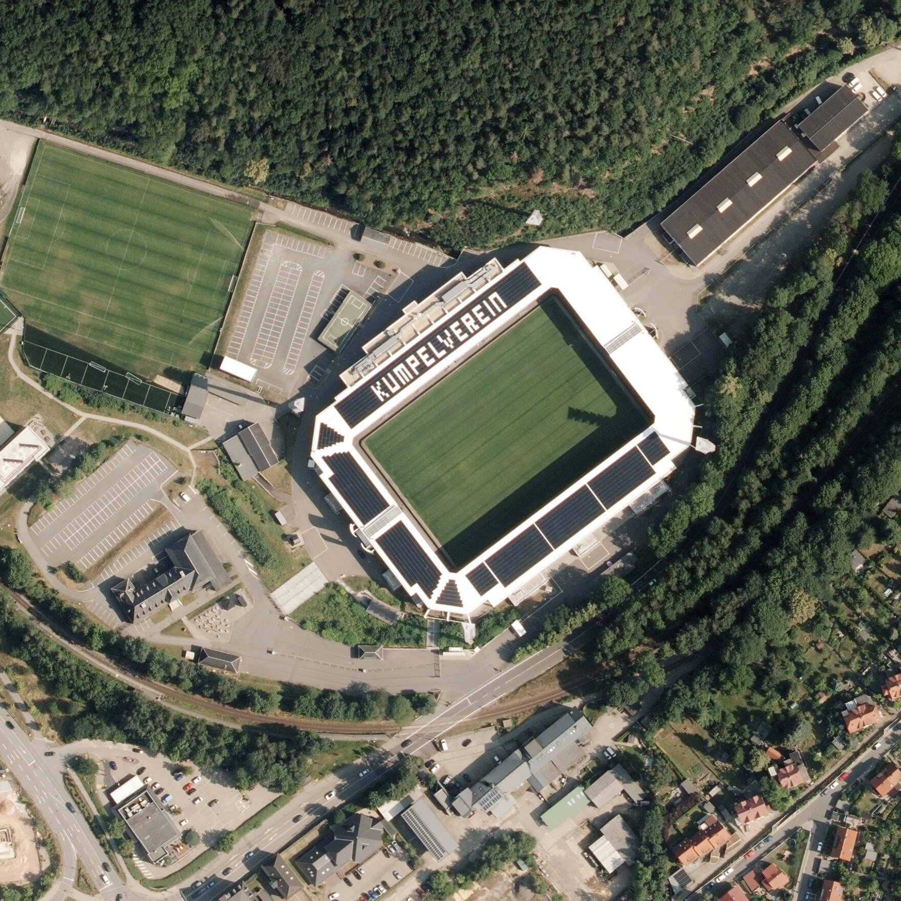 Luftbild Erzgebirgsstadion, Aue-Bad Schlema