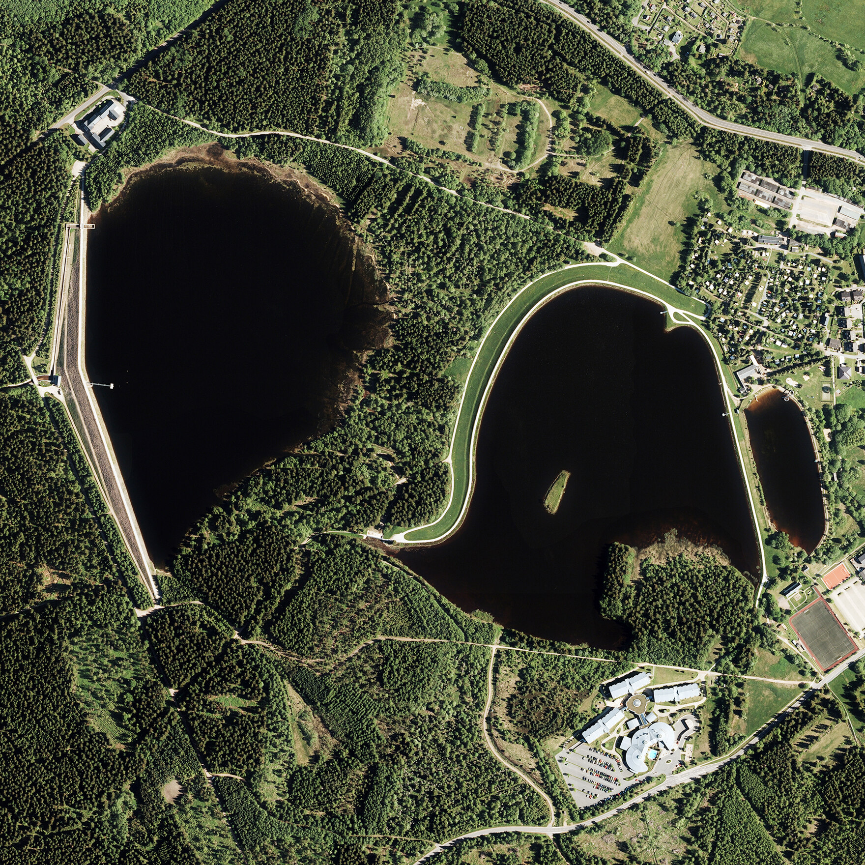 Luftbildaufnahme von Talsperre Altenberg und Talsperre Großer Galgenteich
